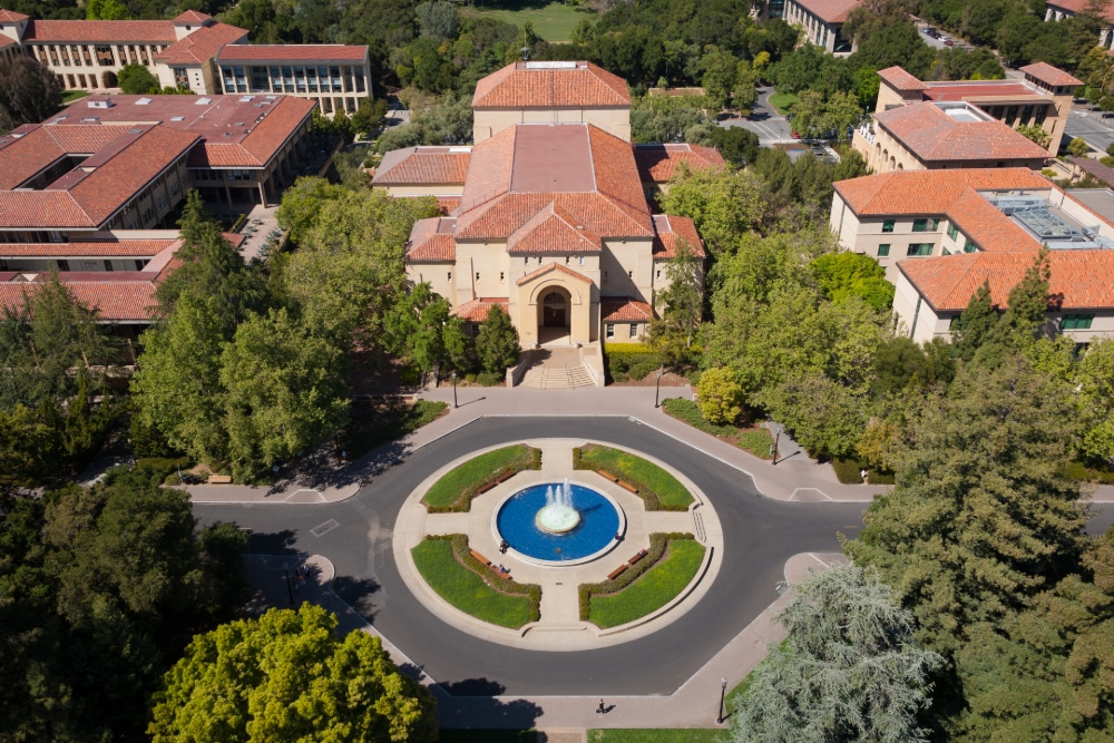 Arial photograph of the campus of Stanford University, home of addiction policy specialist Dr. Keith Humphreys of the Wu Tsai Neurosciences Institute.