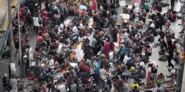 Image of the Fluxo open-air drug market in Sao Paulo, Brazil.