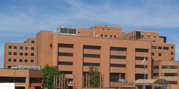 Photo of VA medical center in St. Louis, Missouri.