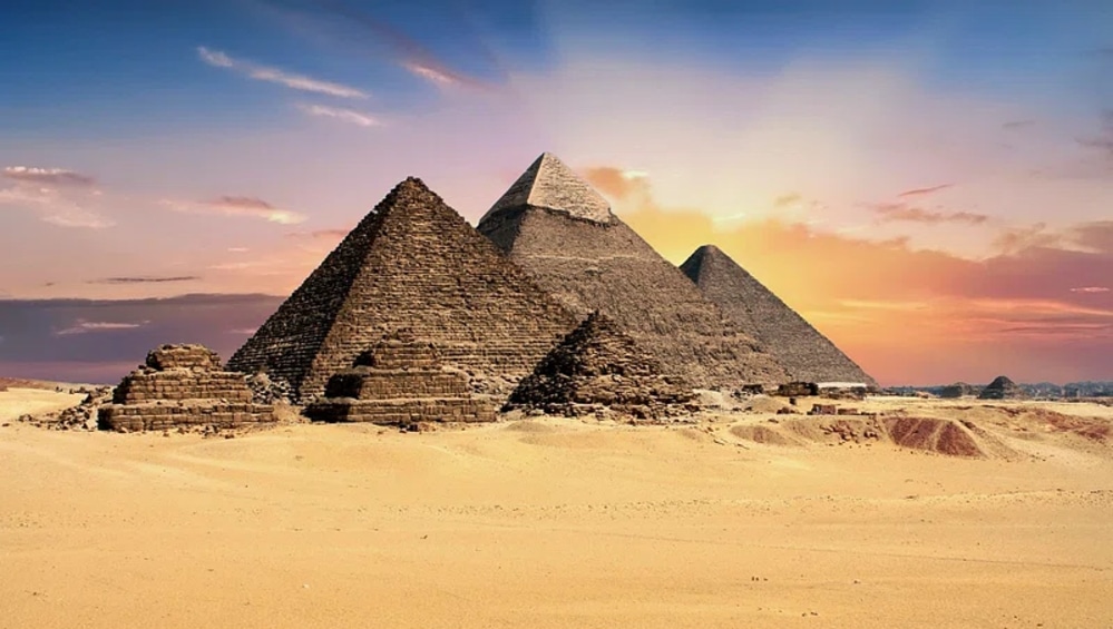 Photo of the pyramids of Egypt.